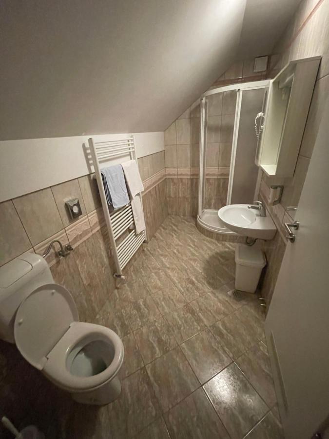 Gostisce Senica Hotel Senovo Kültér fotó